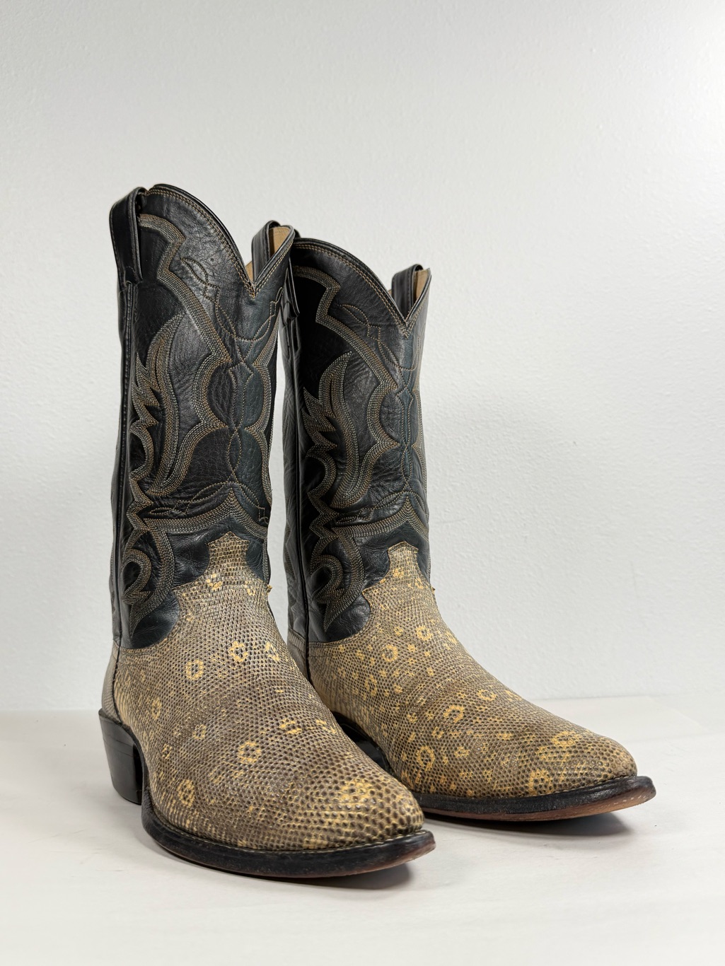 Menâs Justin Vintage Exotic Western Boots Size 7.5 D Ringtail Lizard Made In Usa